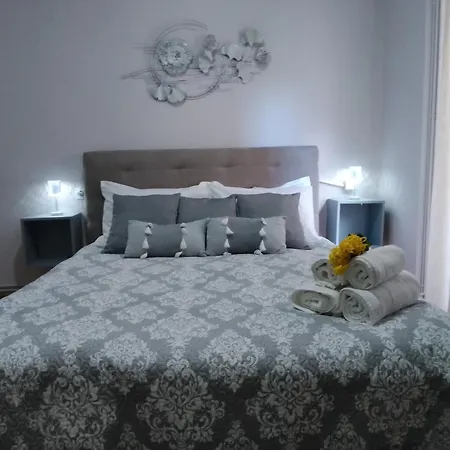 Apartment Hospitality,